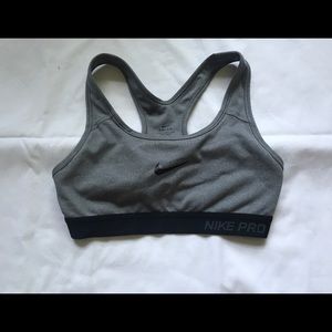 Nike Pro Sports Bra